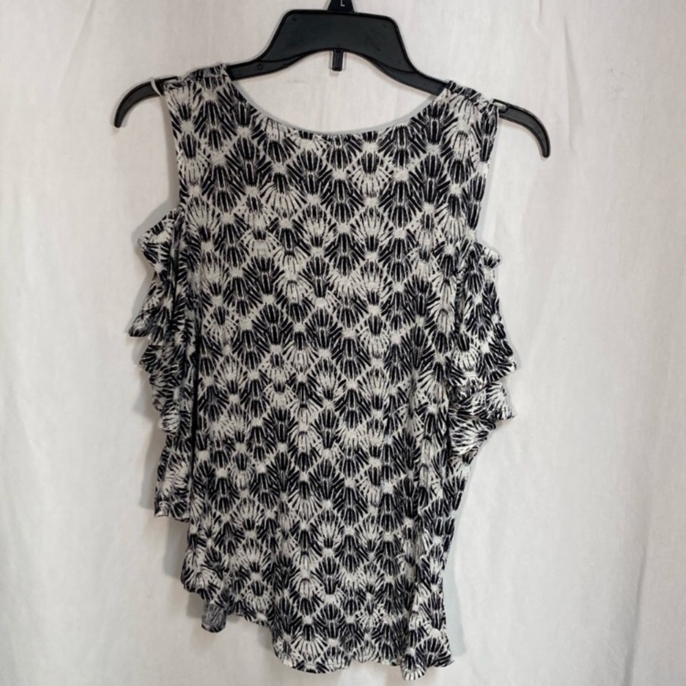 ✨We The Free flowy printed cold shoulder blouse - Picture 9 of 10